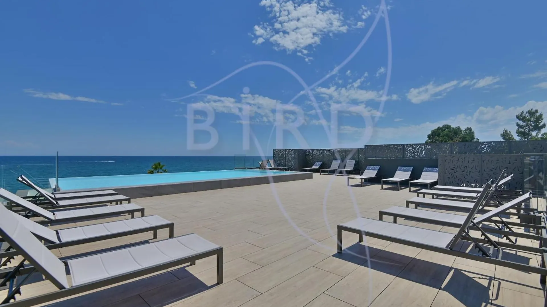 Waterfront Apartment With Private Garden Villeneuve-Loubet