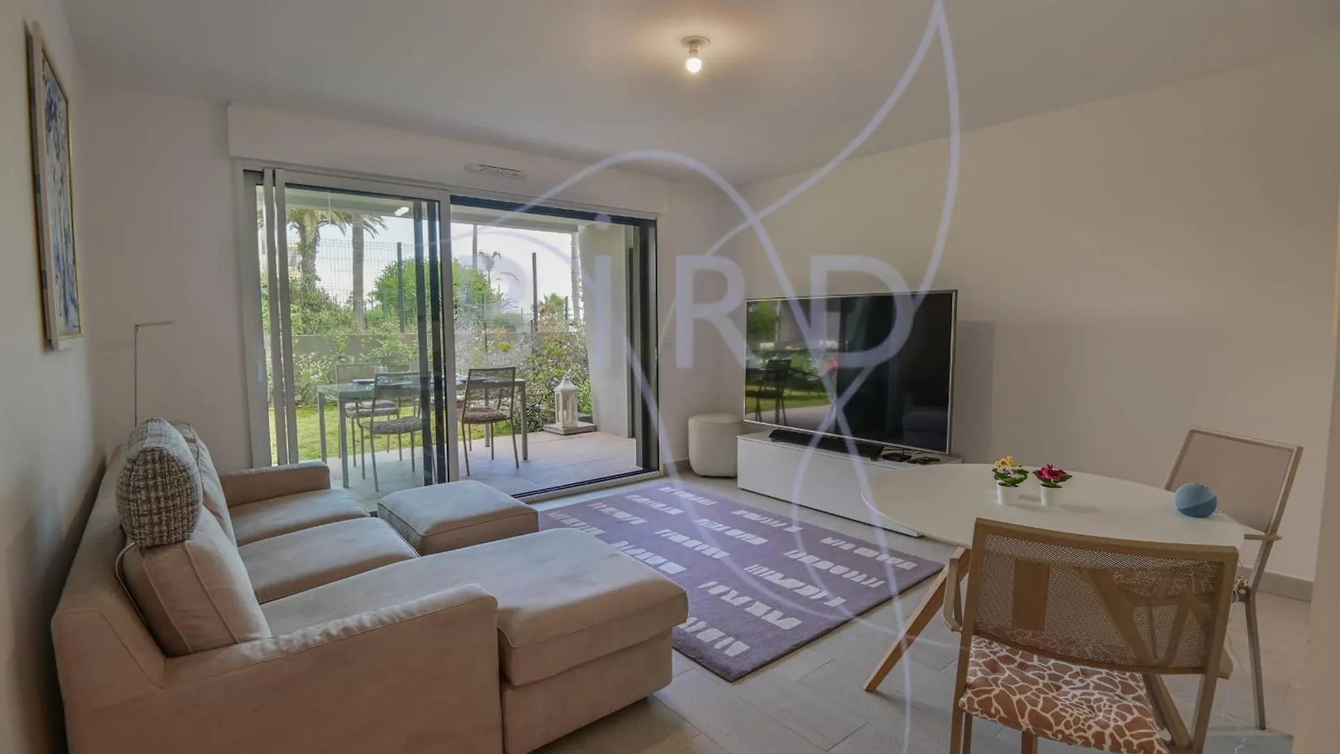 Waterfront Apartment With Private Garden Villeneuve-Loubet